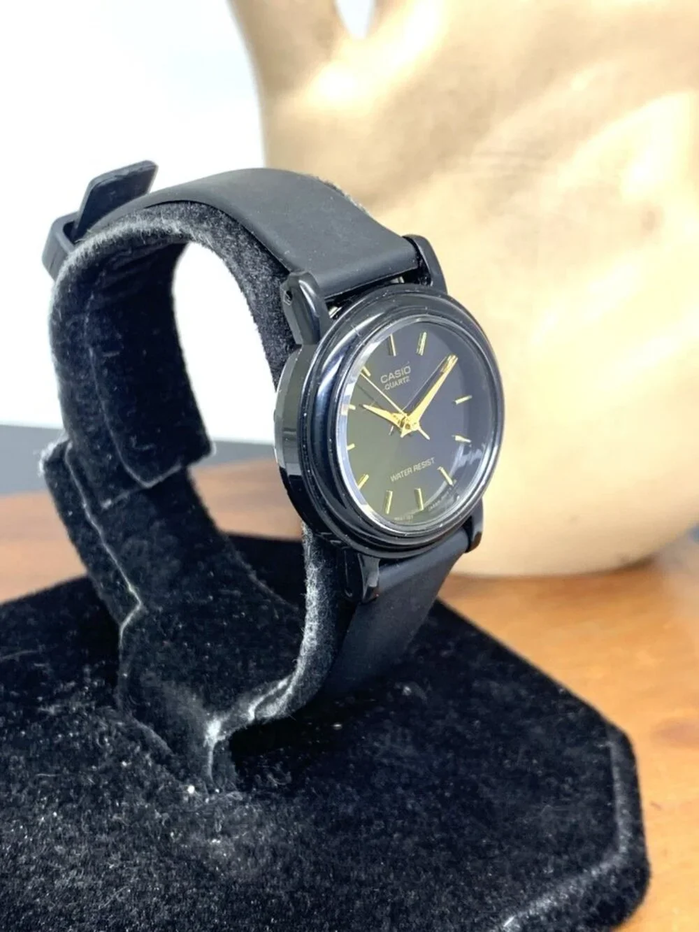 Casio Women's Watch LQ139 Quartz Analog Black Dial Resin Band 25mm